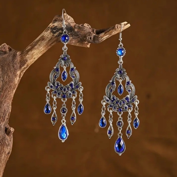 Longline Drop Ear Textured Water Drop Vintage Earrings. - Picture 4 of 7